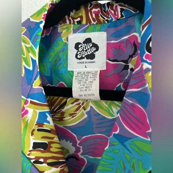 Hilo Hattie Tropical Floral Button Down Shirt - Picture 3 of 4